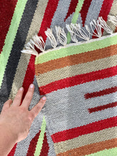 Load image into Gallery viewer, Handwoven Southwestern Kilim Rug 4x6ft